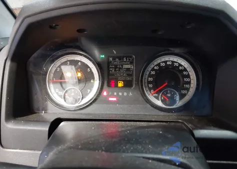 2014 Ram 1500 Express z USA, uszkodzony, nr VIN 1C6RR7FTXES469073